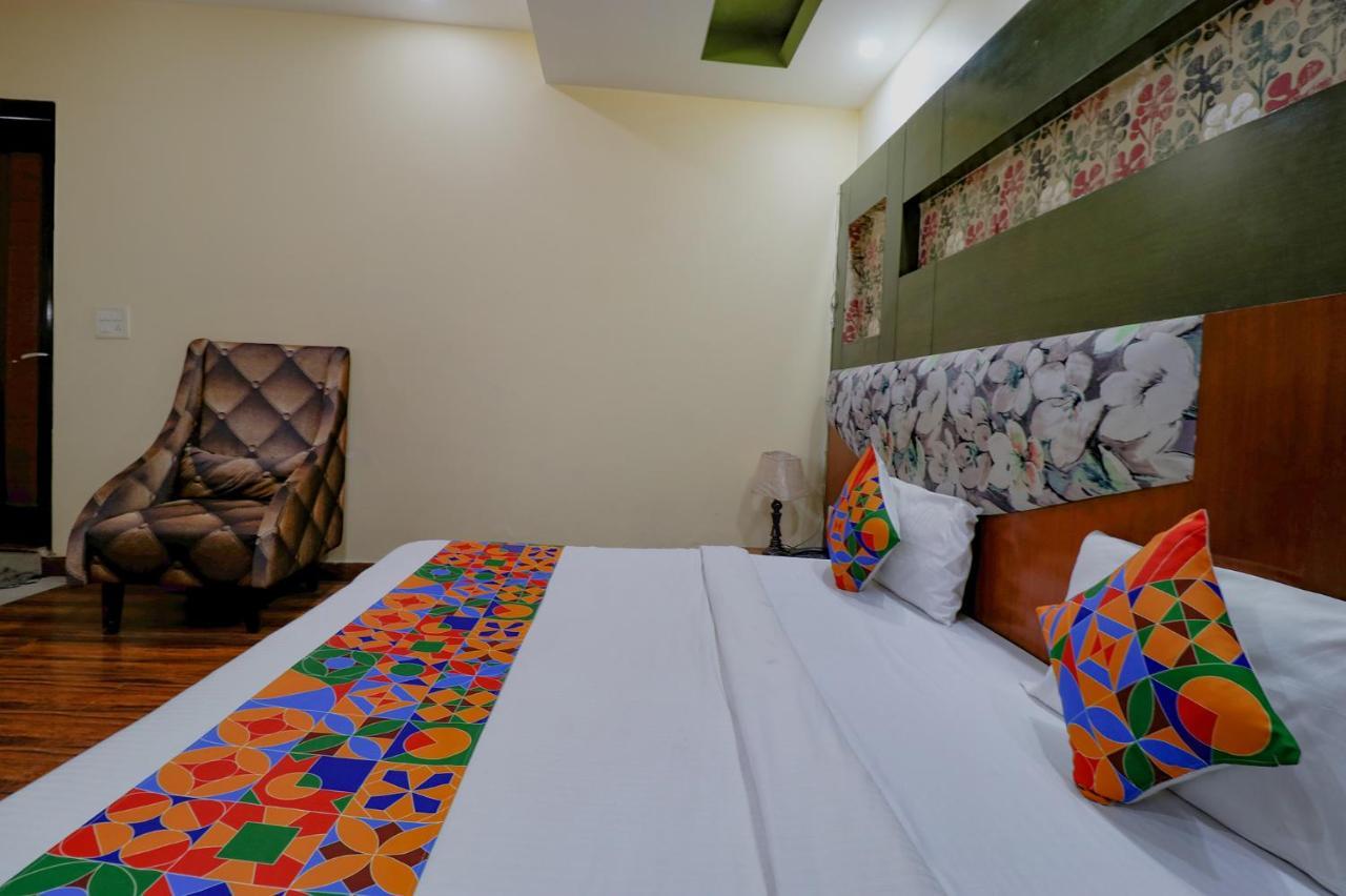 Staybook Hotel Aira New Delhi Railway Station Paharganj المظهر الخارجي الصورة